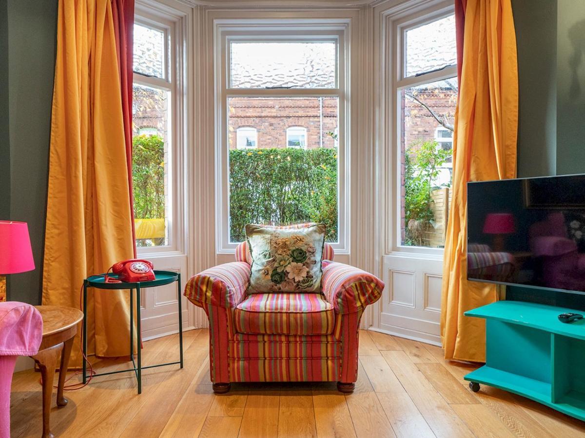 Villa Pass The Keys Colourful, Quirky Artist-Owned 3 Bed Next To Cafes à Belfast Extérieur photo
