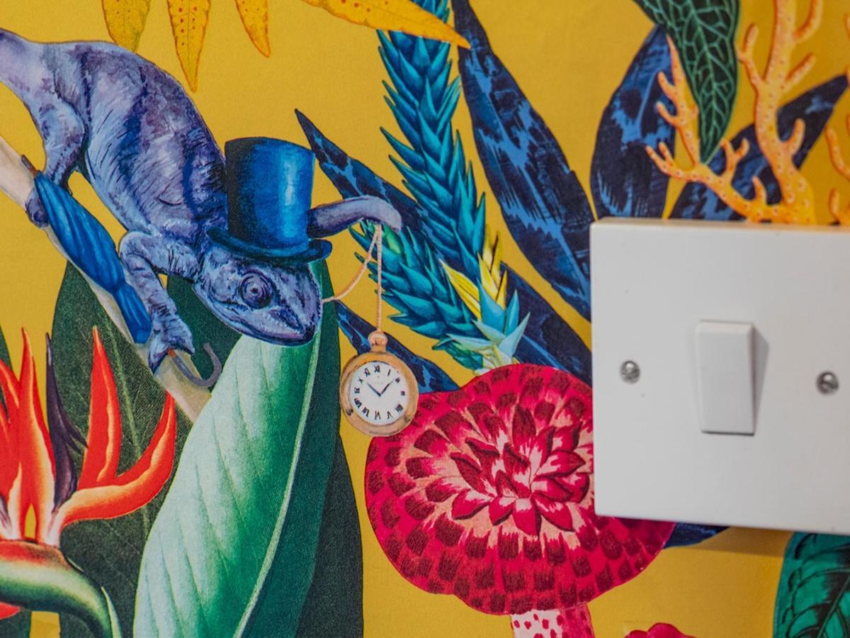 Villa Pass The Keys Colourful, Quirky Artist-Owned 3 Bed Next To Cafes à Belfast Extérieur photo