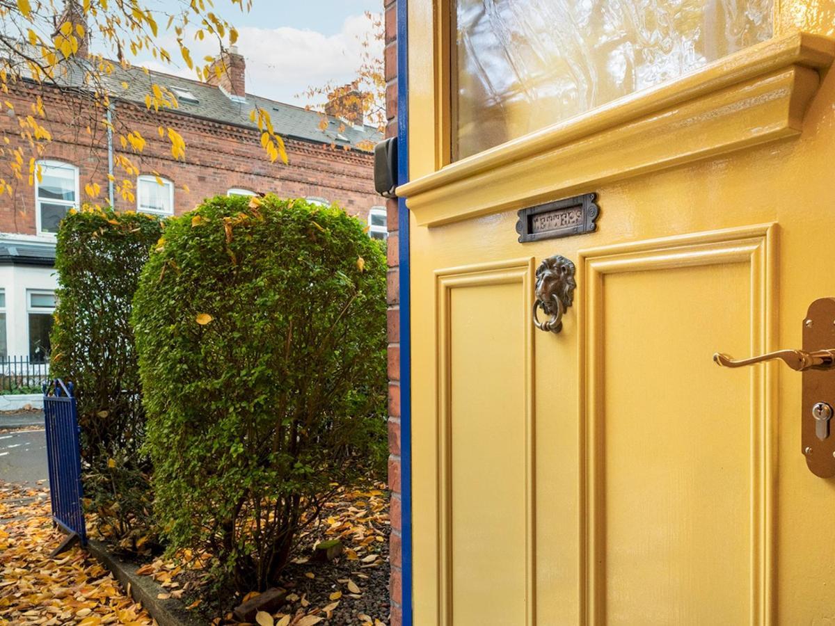 Villa Pass The Keys Colourful, Quirky Artist-Owned 3 Bed Next To Cafes à Belfast Extérieur photo
