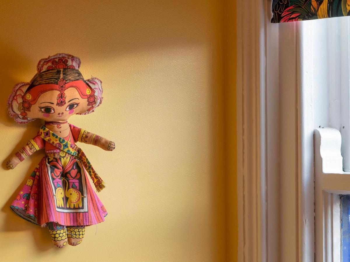 Villa Pass The Keys Colourful, Quirky Artist-Owned 3 Bed Next To Cafes à Belfast Extérieur photo